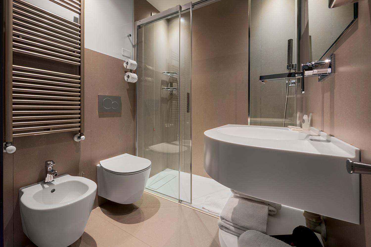Hotel Verona Ngoại thất bức ảnh