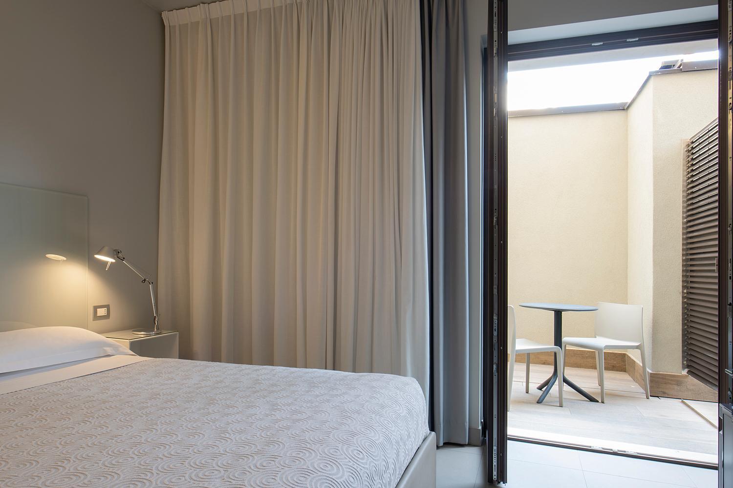 Hotel Verona Ngoại thất bức ảnh