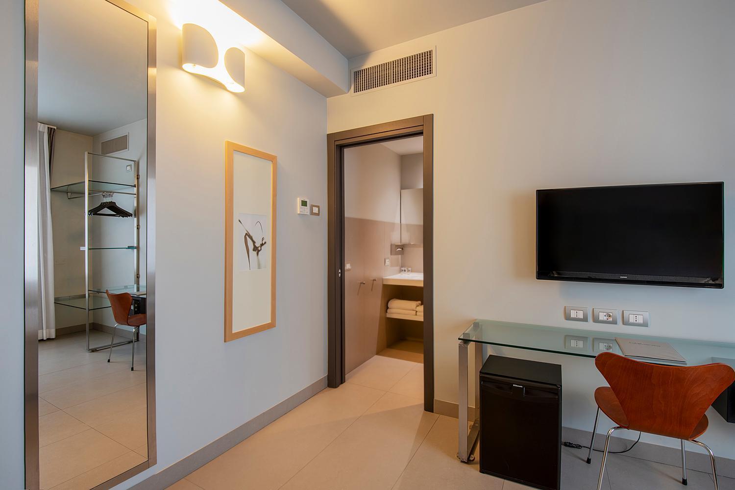 Hotel Verona Ngoại thất bức ảnh