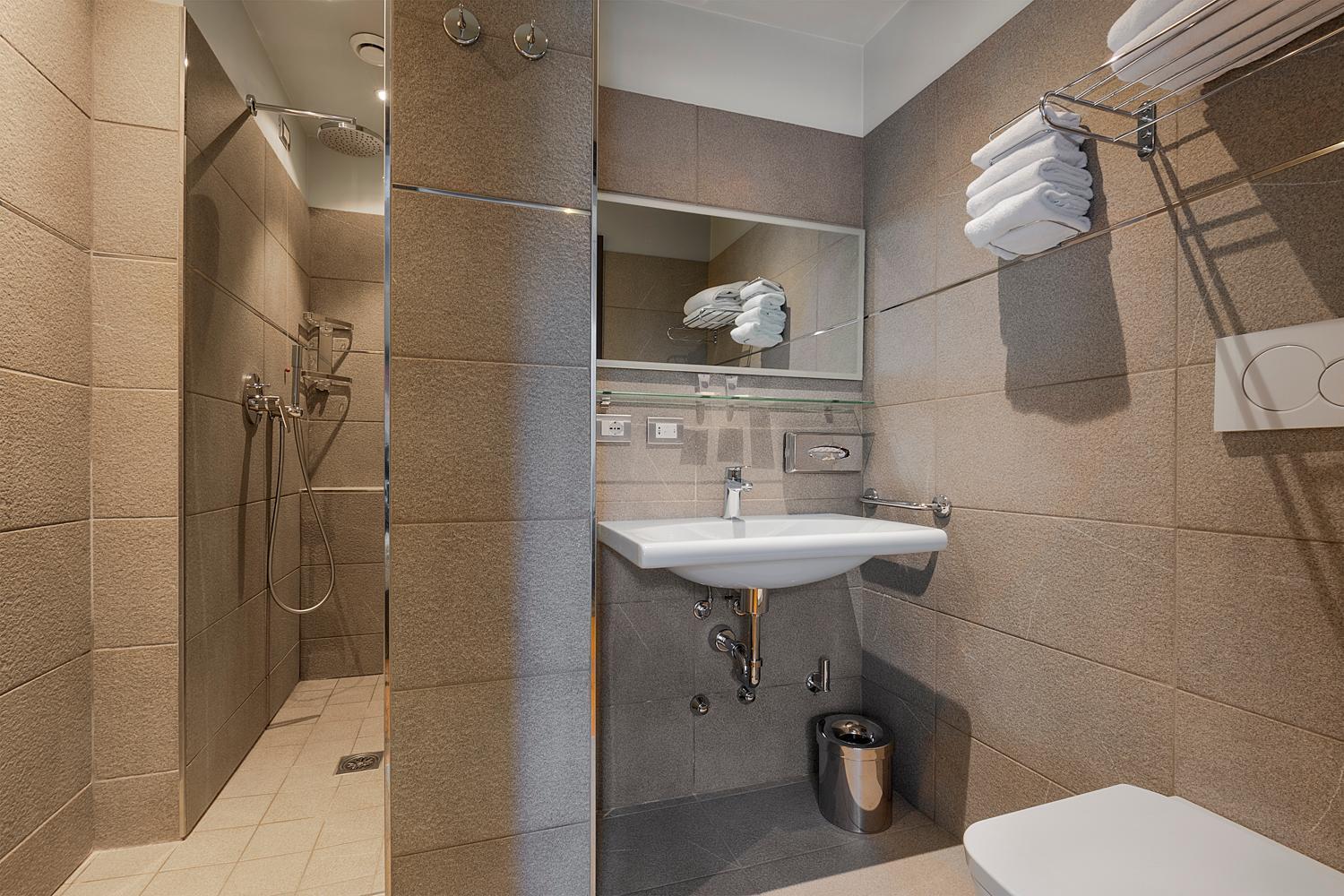 Hotel Verona Ngoại thất bức ảnh