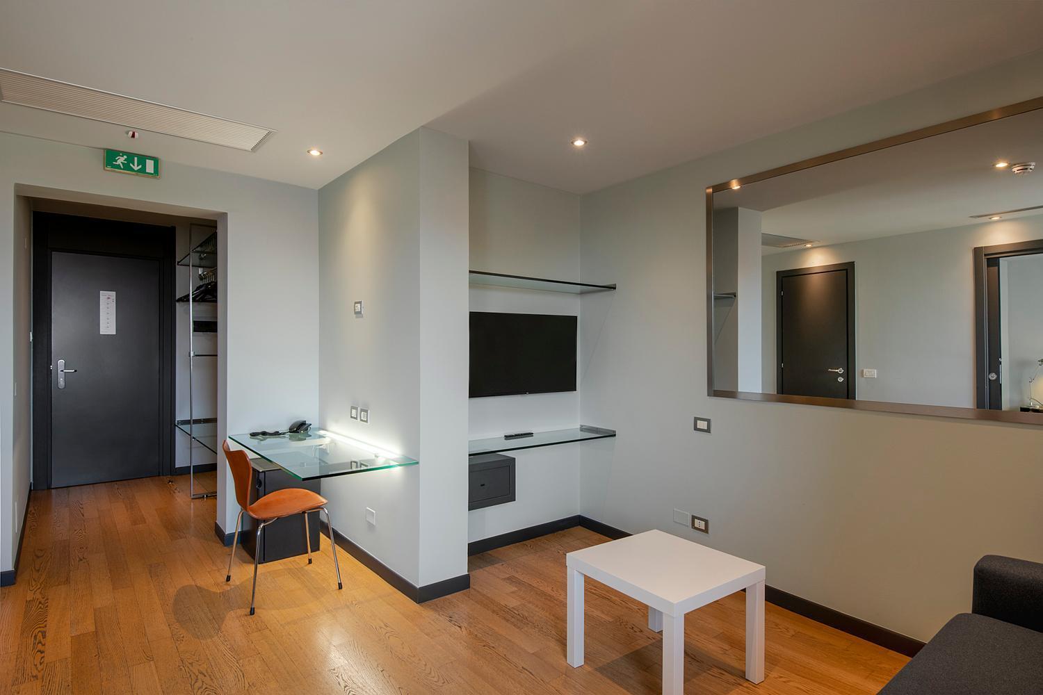 Hotel Verona Ngoại thất bức ảnh