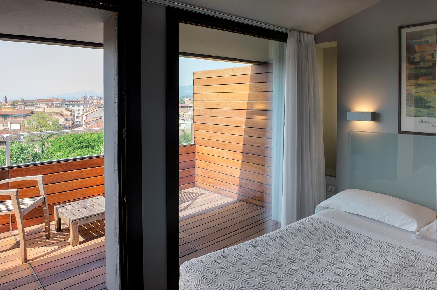 Hotel Verona Ngoại thất bức ảnh